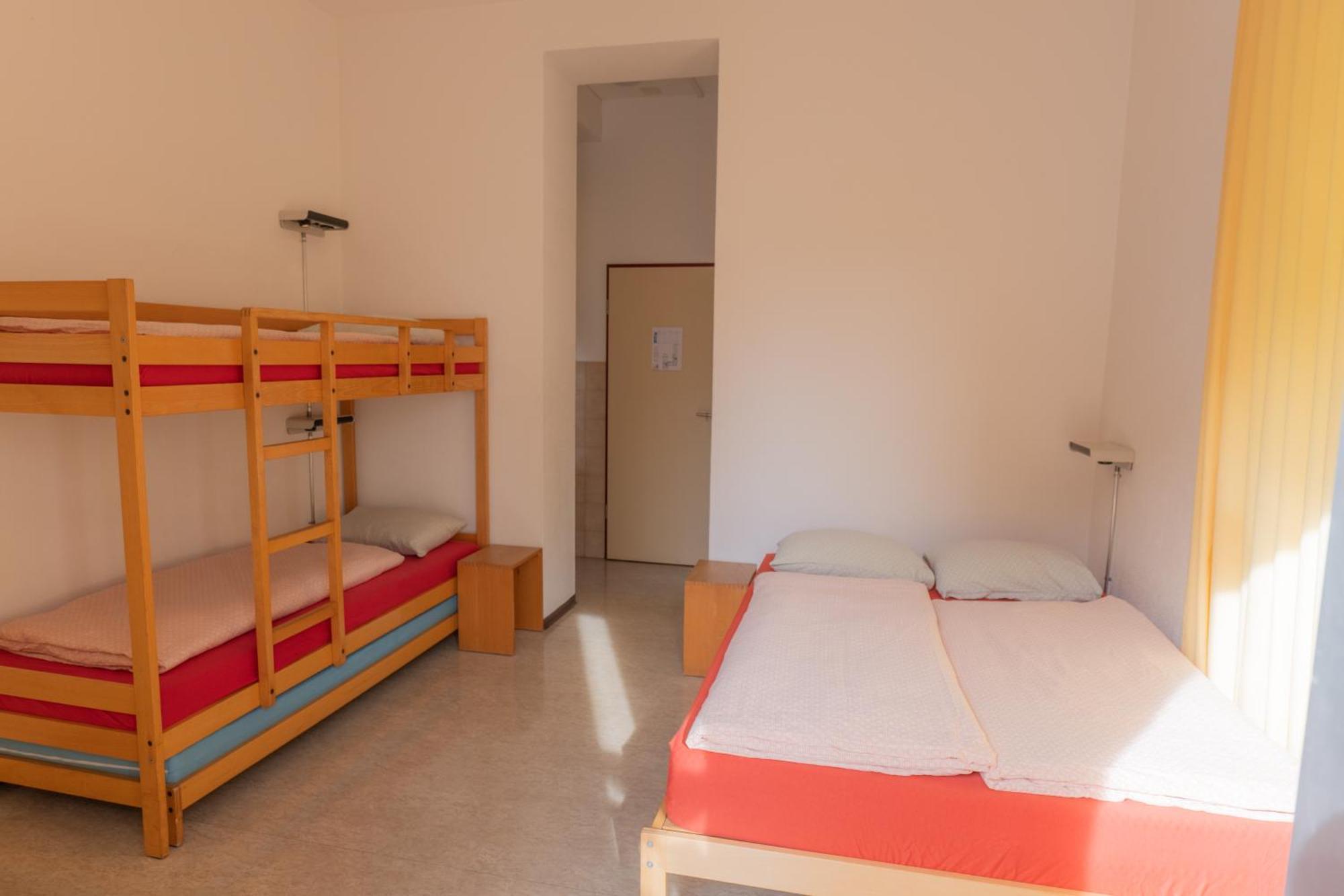 Locarno Youth Hostel Buitenkant foto