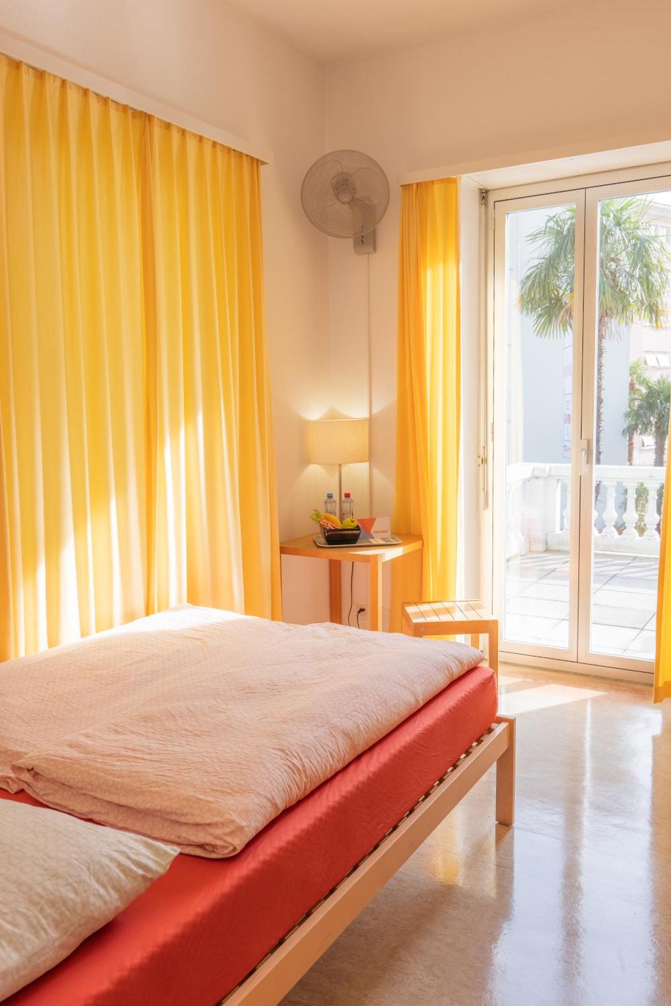 Locarno Youth Hostel Buitenkant foto