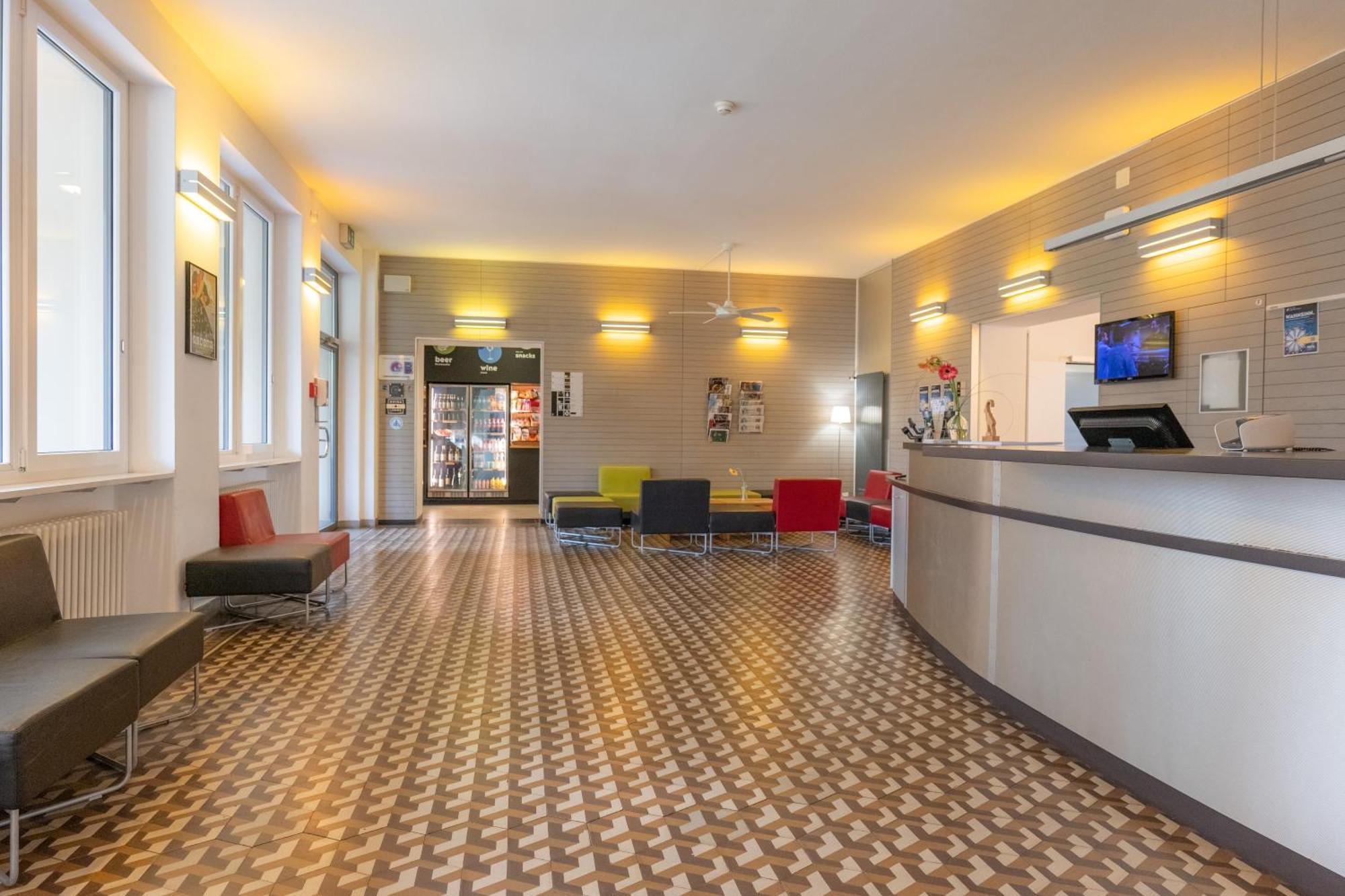 Locarno Youth Hostel Buitenkant foto