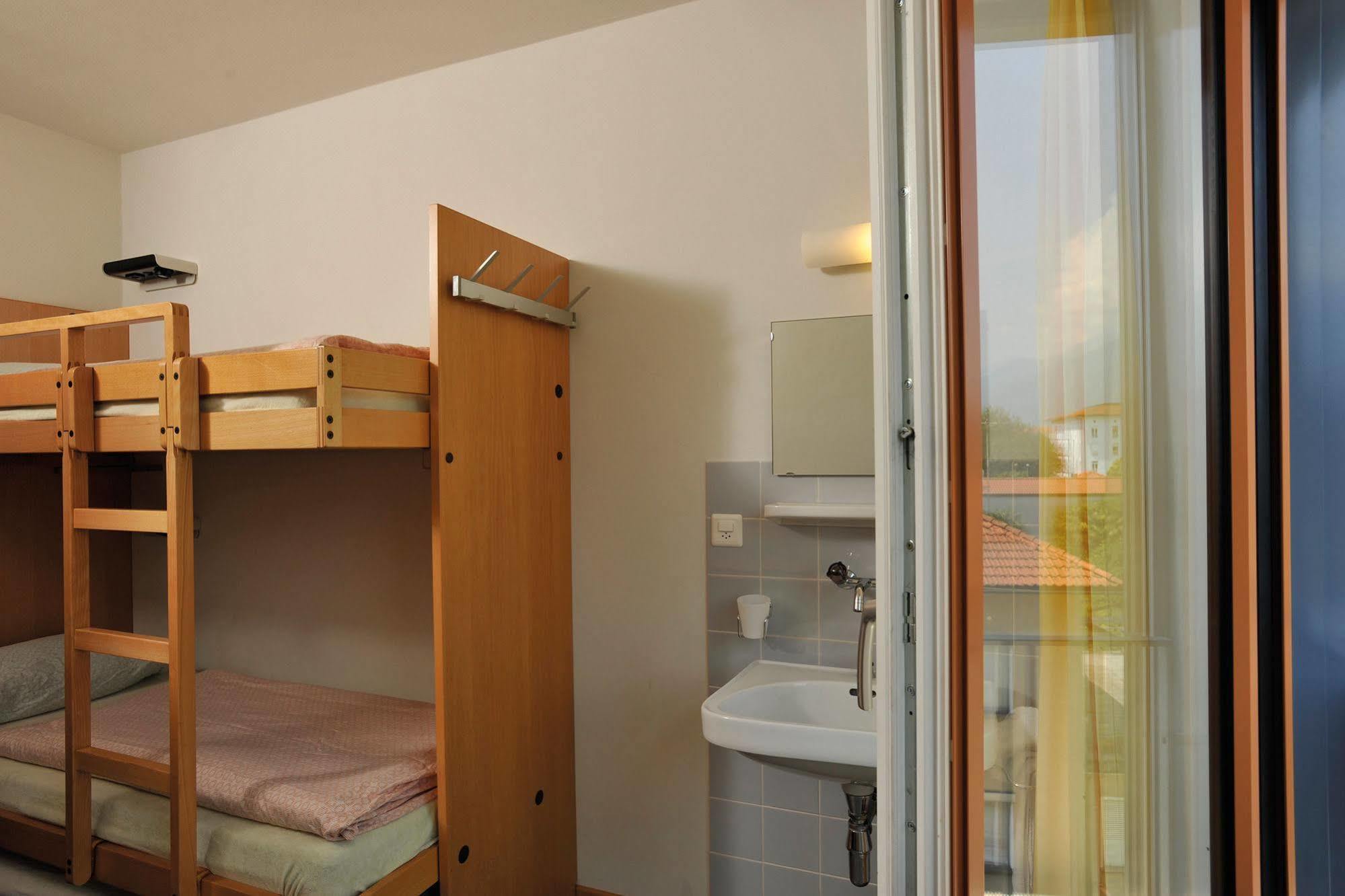 Locarno Youth Hostel Buitenkant foto
